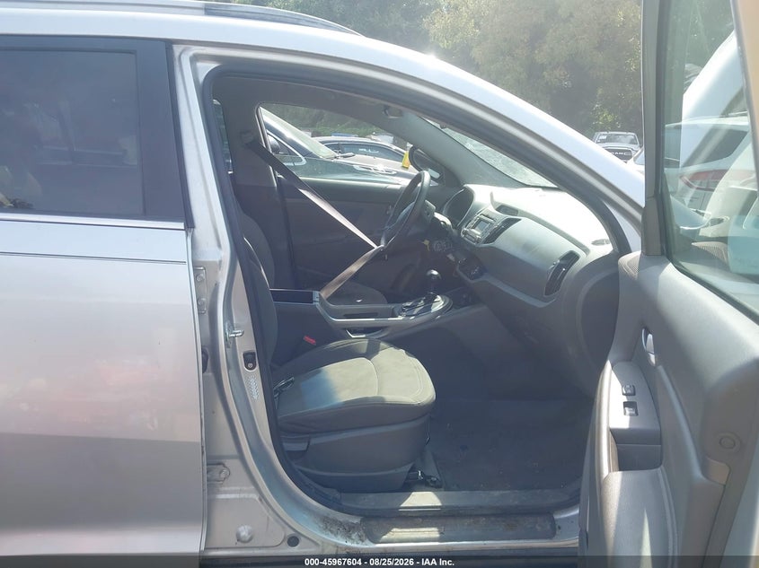 2011 KIA SPORTAGE auction photo 5