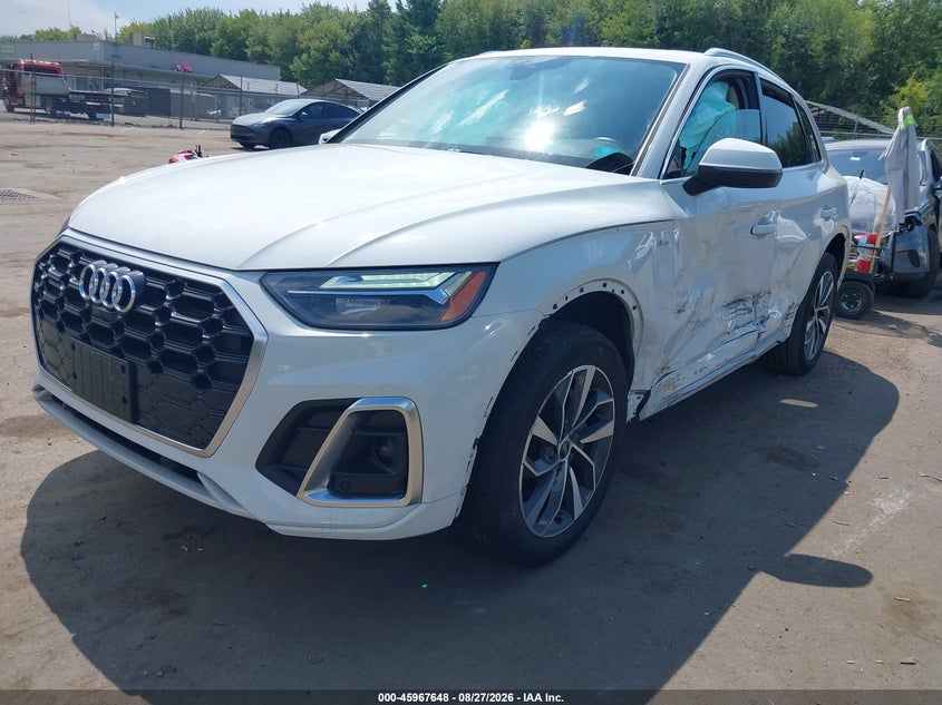 2023 Audi Q5, Left Side, IAAI, VIN WA1EAAFY1P2114832 — photo 2