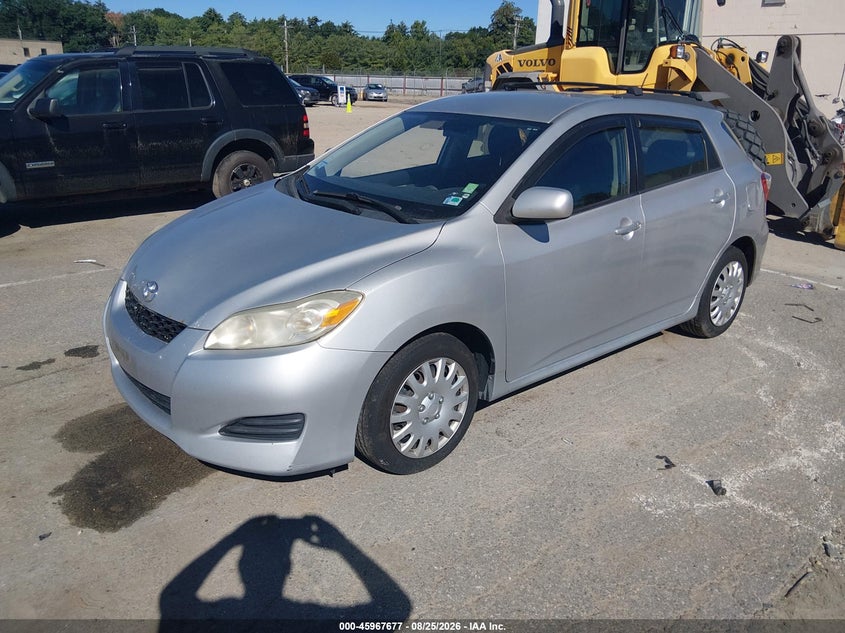 2010 Toyota Matrix, Normal Wear & Tear, IAAI, VIN 2T1KU4EE0AC252637 — photo 2