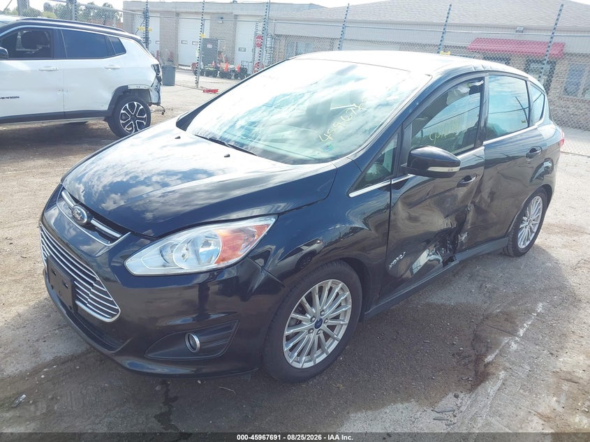 2016 Ford C-MAX, Left Side, IAAI, VIN 1FADP5BU3GL102224 — photo 2