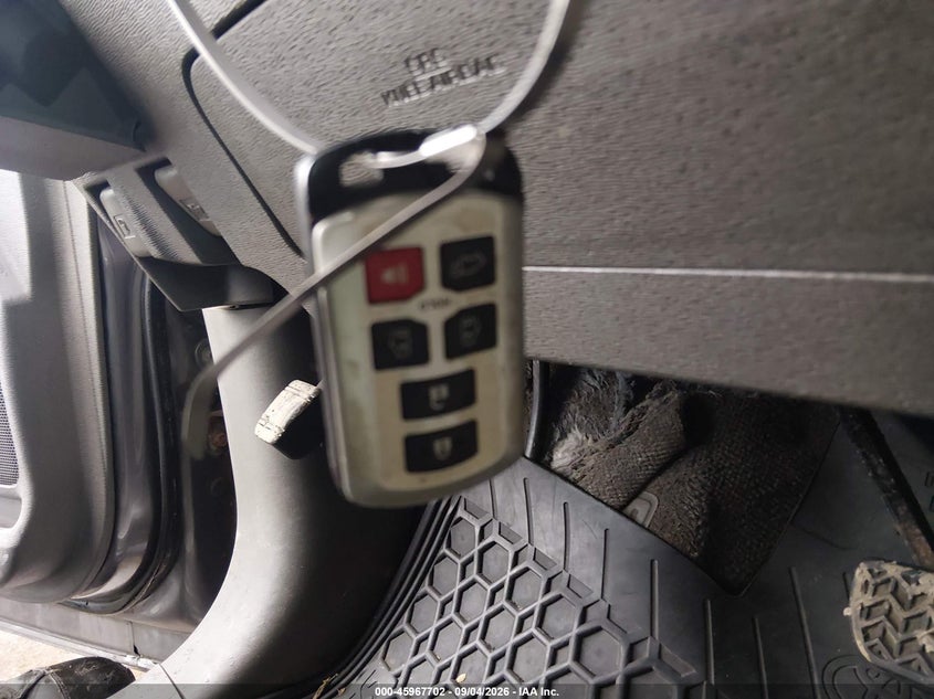 2011 TOYOTA SIENNA LIMITED V6 - zdjęcie 11