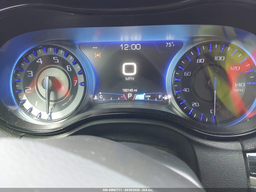 2016 CHRYSLER 300 auction photo 7