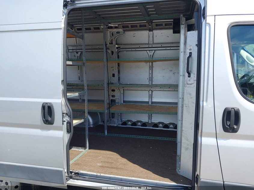 2017 RAM PROMASTER 2500 auction photo 8