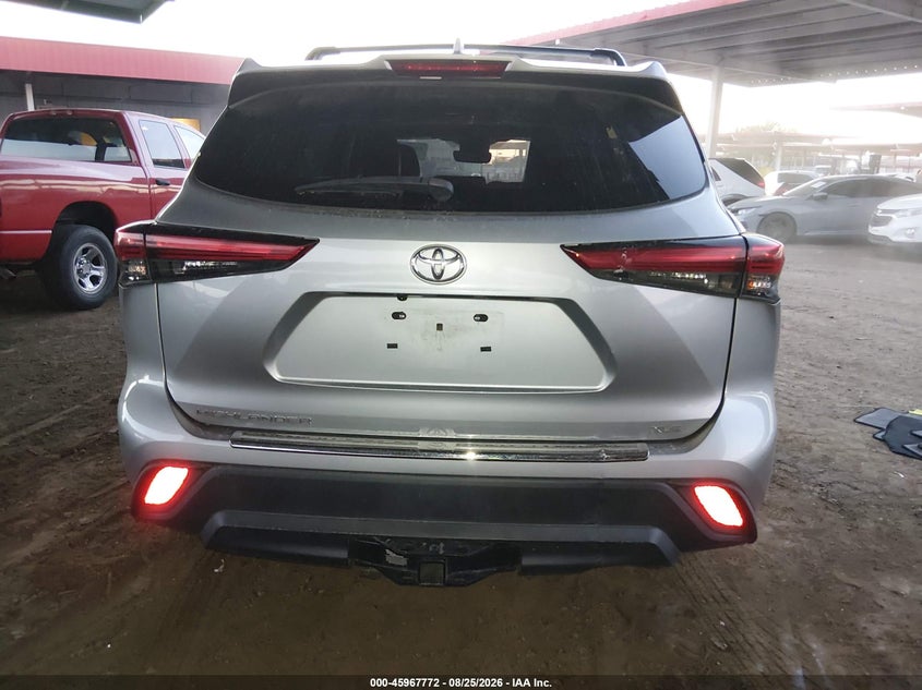 TOYOTA HIGHLANDER - zdjęcie 16