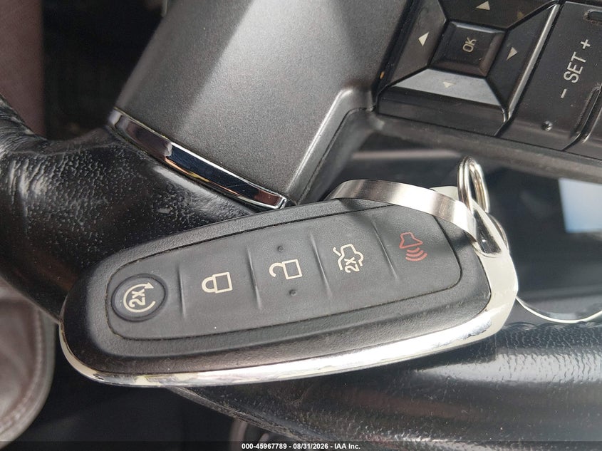 FORD EXPEDITION 2015 VIN 1FMJU1MT0FEF42693