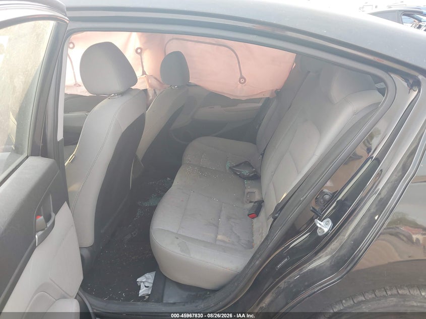 2017 HYUNDAI ELANTRA auction photo 8