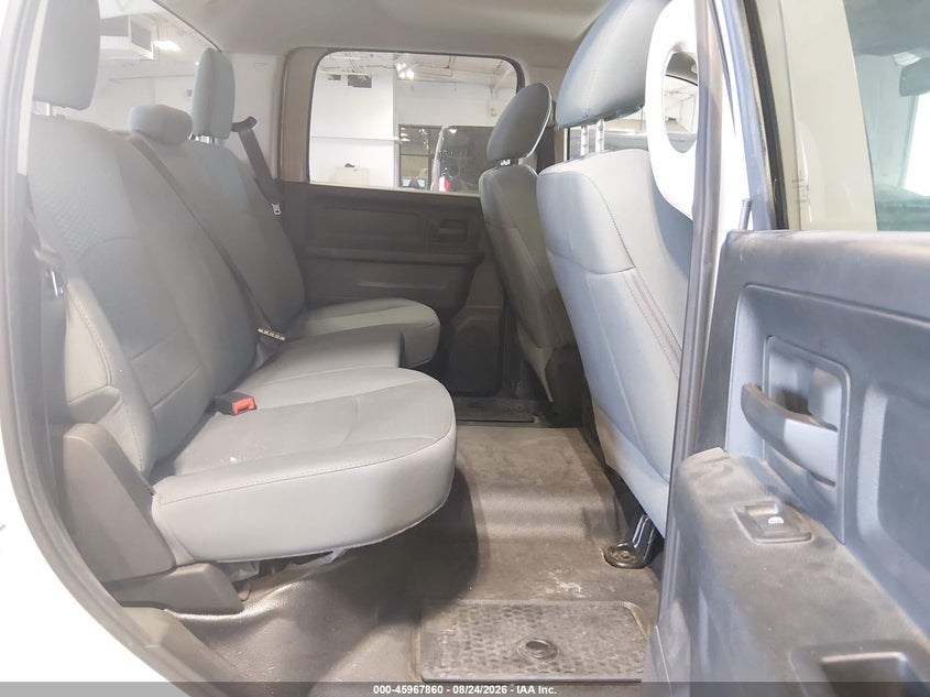2016 RAM 1500 auction photo 8
