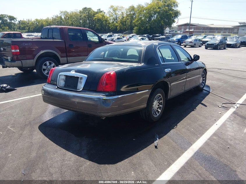 2000 LINCOLN TOWN CAR auction photo 4