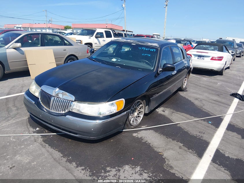 2000 LINCOLN TOWN CAR auction photo 6