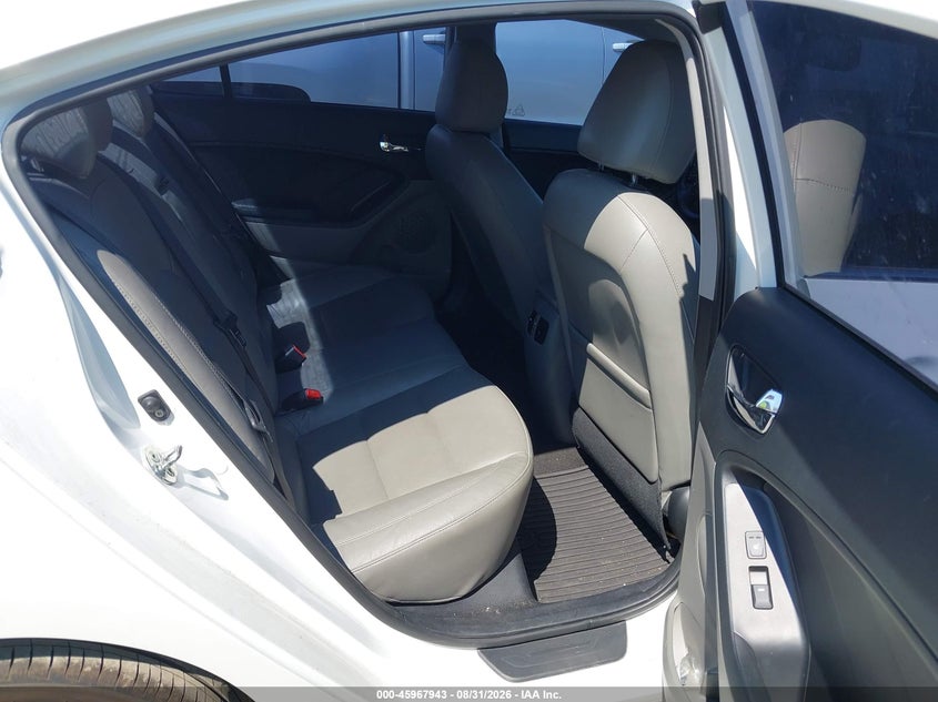 2015 KIA FORTE auction photo 8