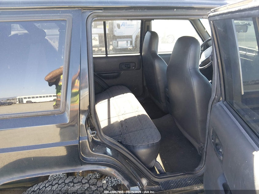 2000 JEEP CHEROKEE auction photo 8
