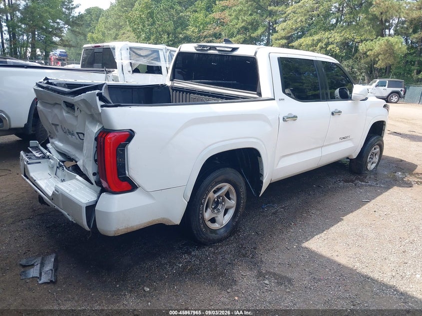 TOYOTA TUNDRA - zdjęcie 4