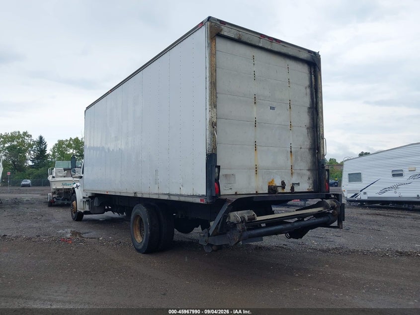 2003 FREIGHTLINER M2 auction photo 3