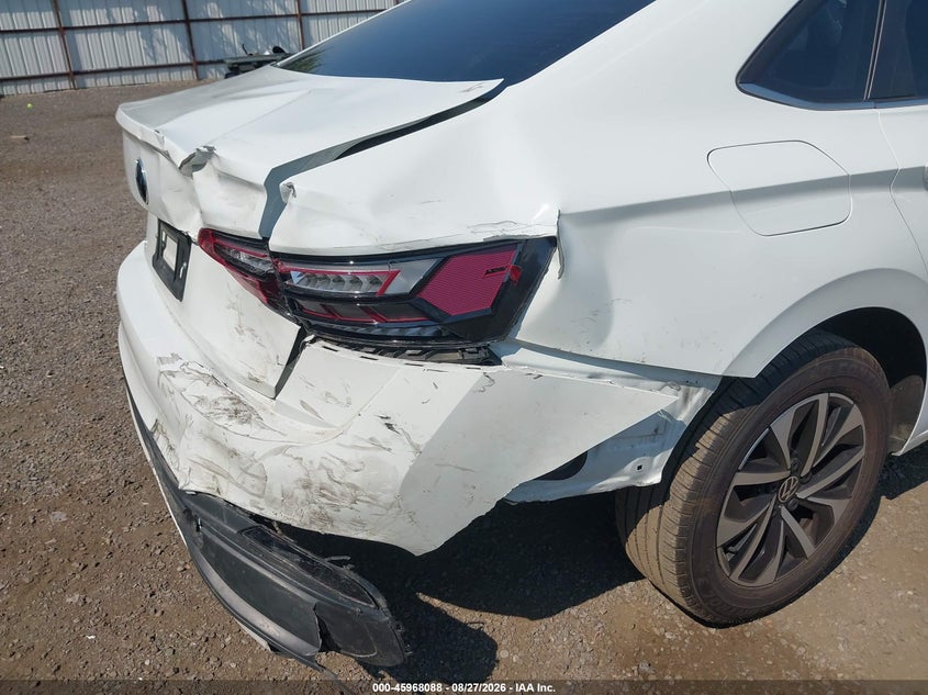 2024 VOLKSWAGEN JETTA auction photo 6