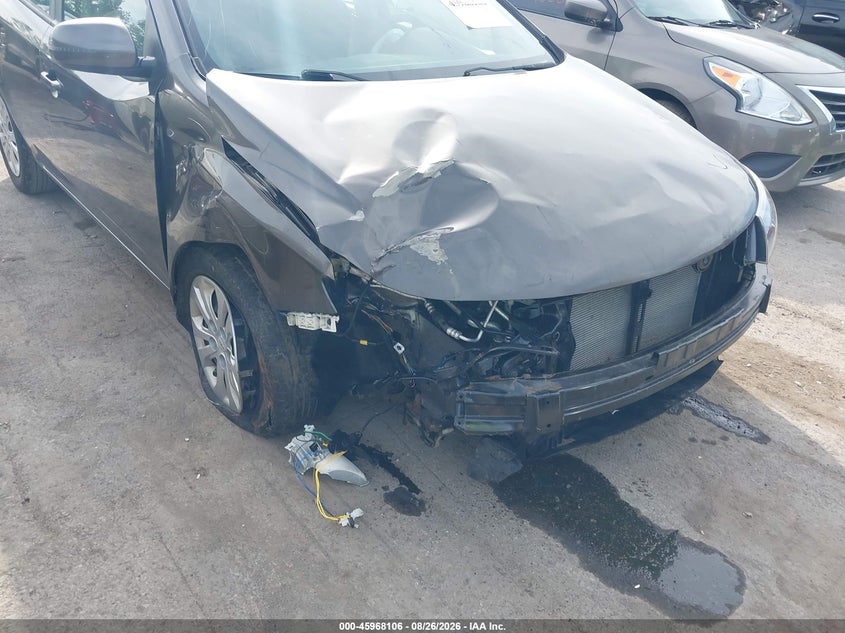 2011 KIA FORTE auction photo 6