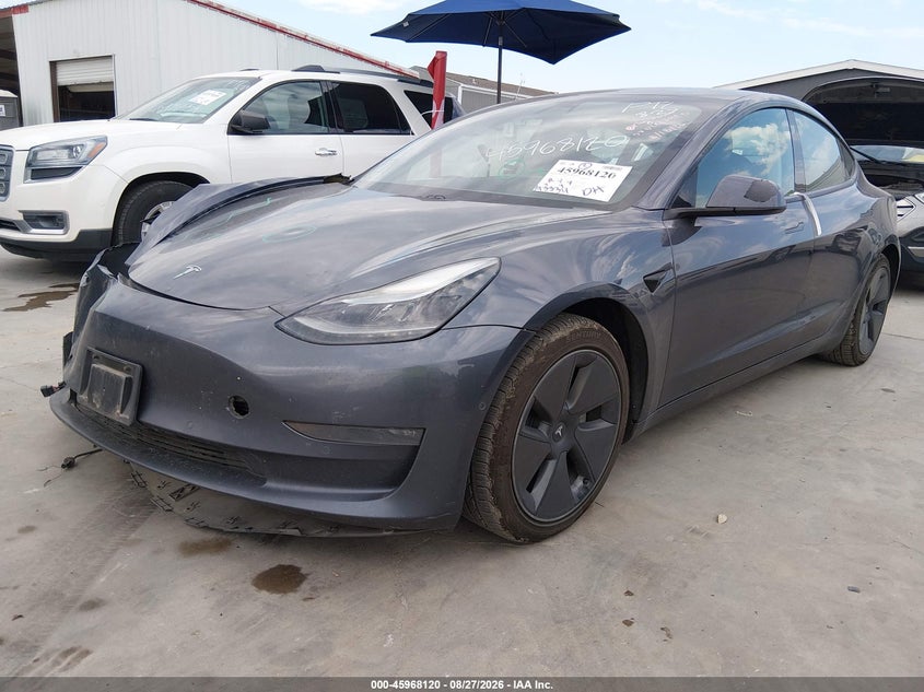 TESLA MODEL 3 - zdjęcie 2
