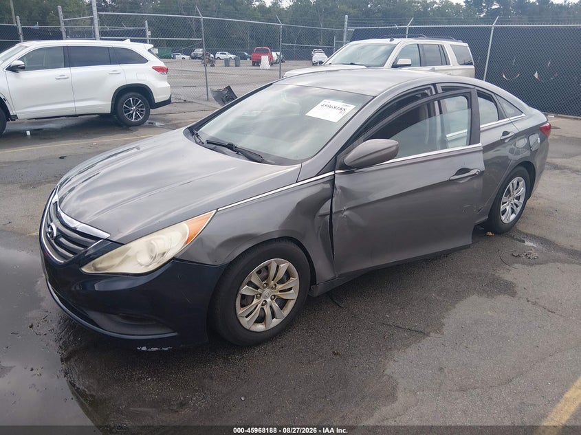 2011 HYUNDAI SONATA auction photo 2
