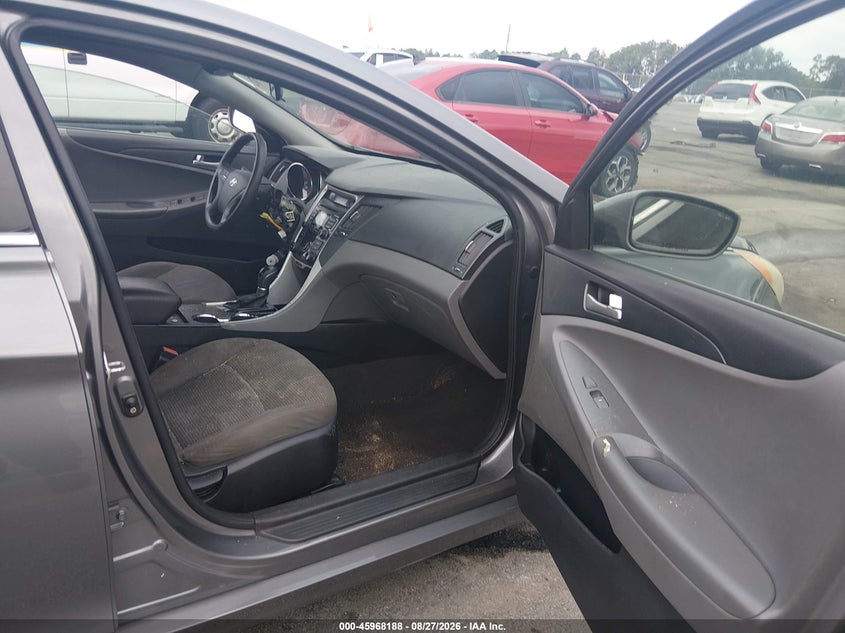 2011 HYUNDAI SONATA auction photo 5