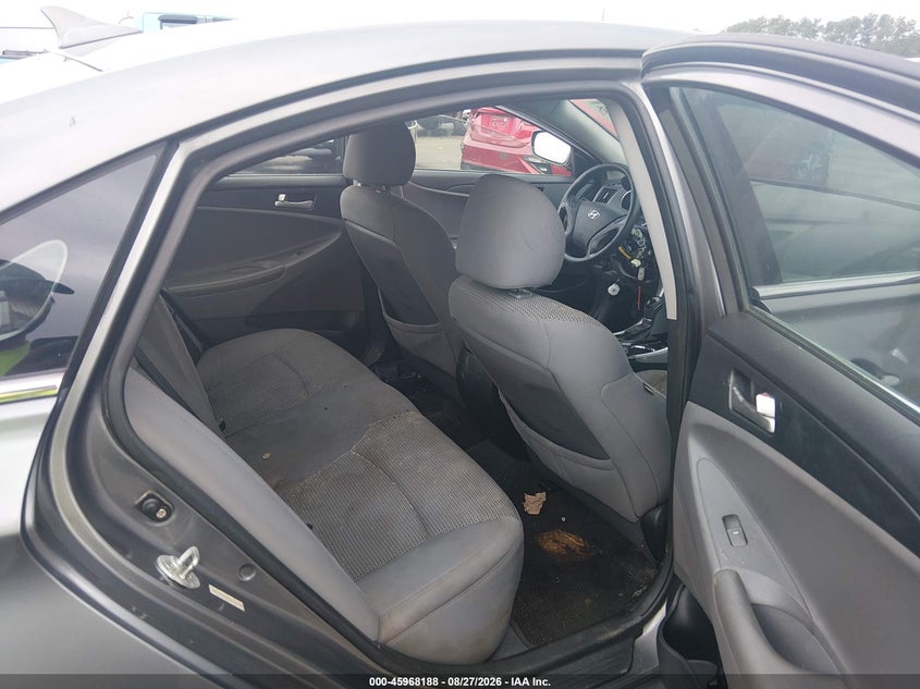 2011 HYUNDAI SONATA auction photo 8