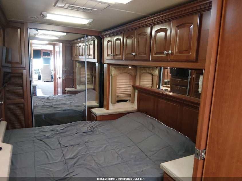 2004 FREIGHTLINER CHASSIS auction photo 5
