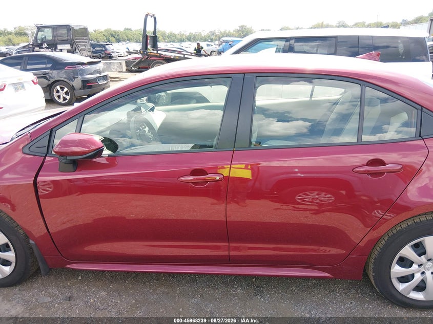 TOYOTA COROLLA - zdjęcie 14