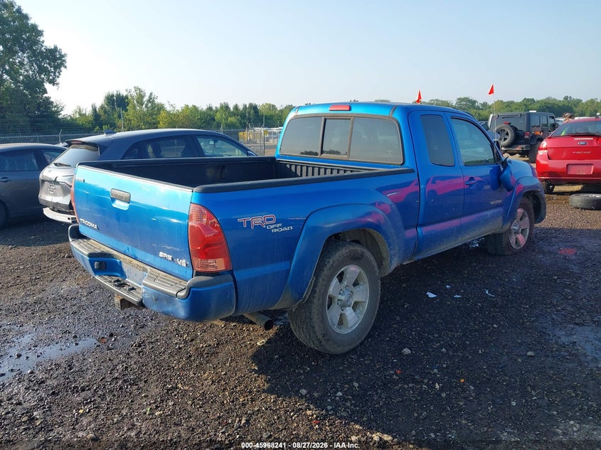 2006 TOYOTA TACOMA auction photo 4