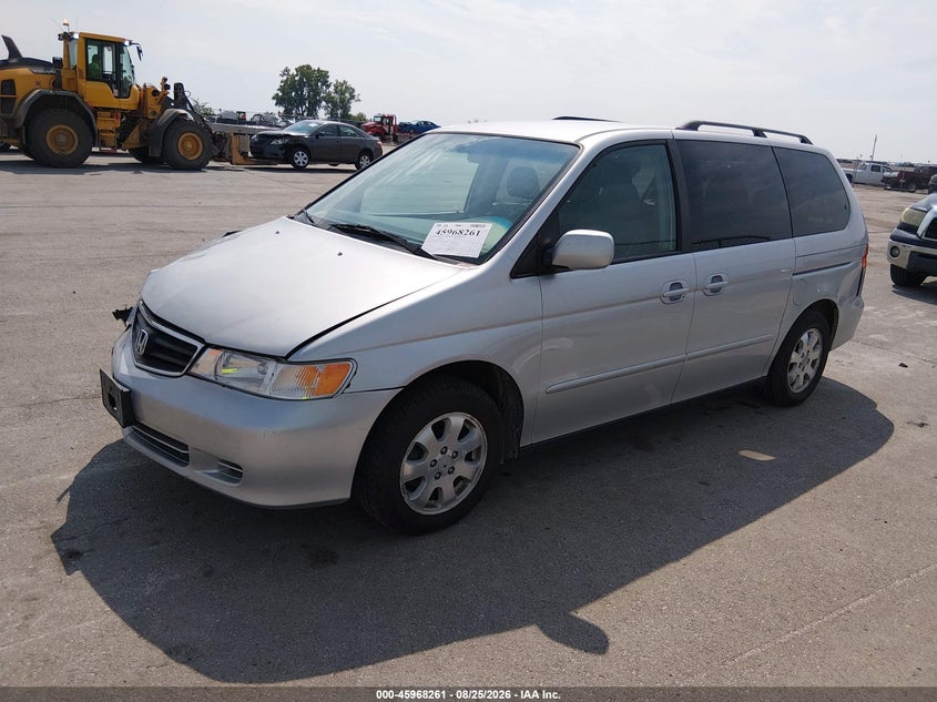 2003 Honda Odyssey, Right Front, IAAI, VIN 5FNRL18953B138338 — photo 2