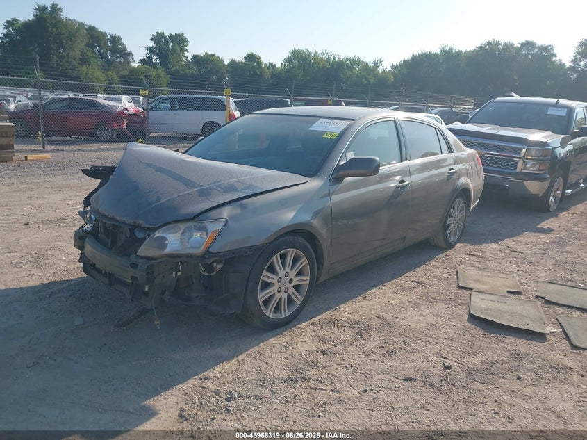 2005 Toyota Avalon, Front End, IAAI, VIN 4T1BK36B45U060727 — photo 2