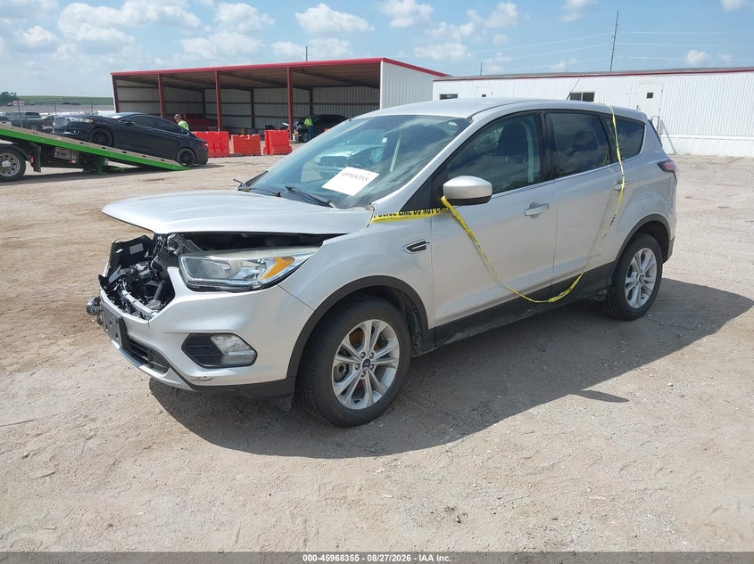 2017 Ford Escape, Удар спереди, IAAI, VIN 1FMCU9GD3HUD10870 — фото 2