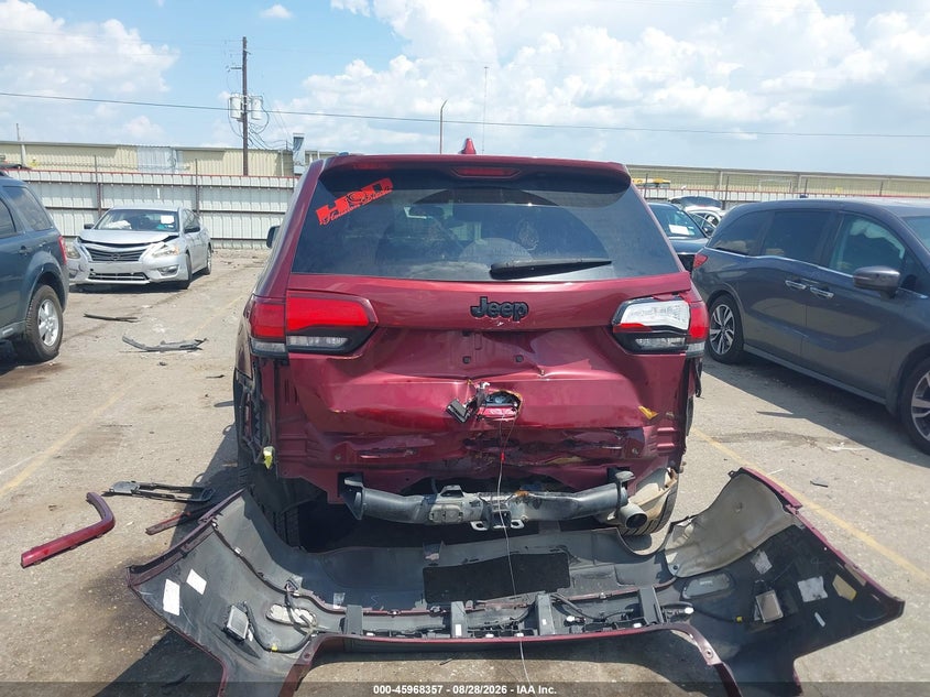 JEEP GRAND CHEROKEE - zdjęcie 17