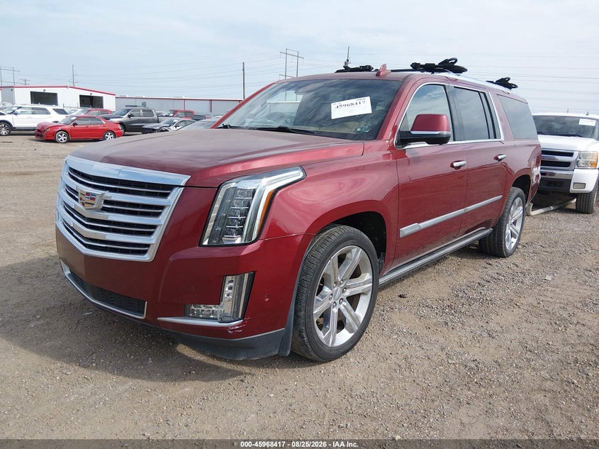 2017 Cadillac Escalade, Normal Wear & Tear, IAAI, VIN 1GYS4KKJ2HR130586 — photo 2