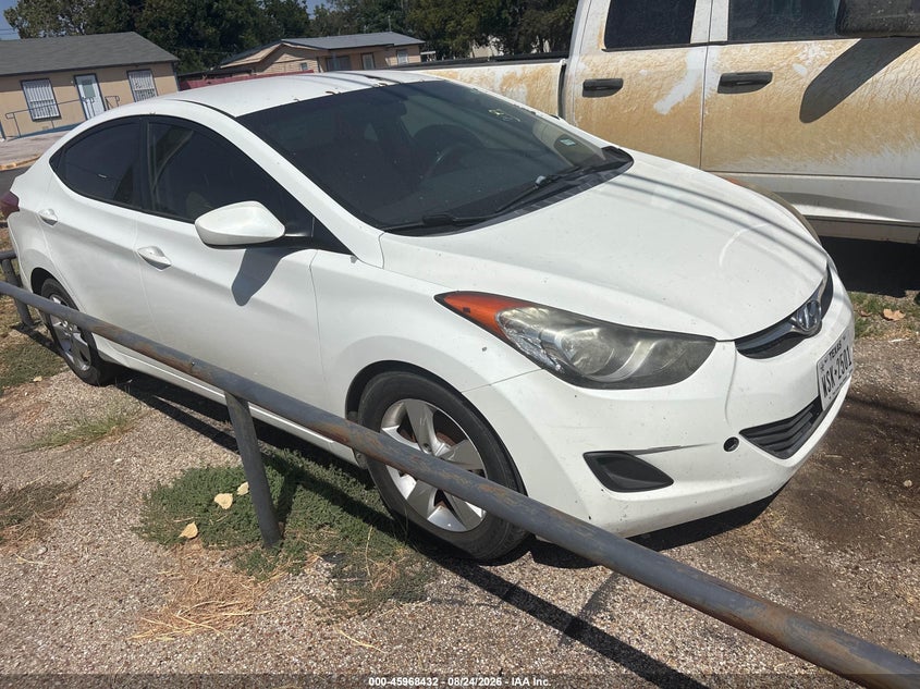 2013 HYUNDAI ELANTRA auction photo 1
