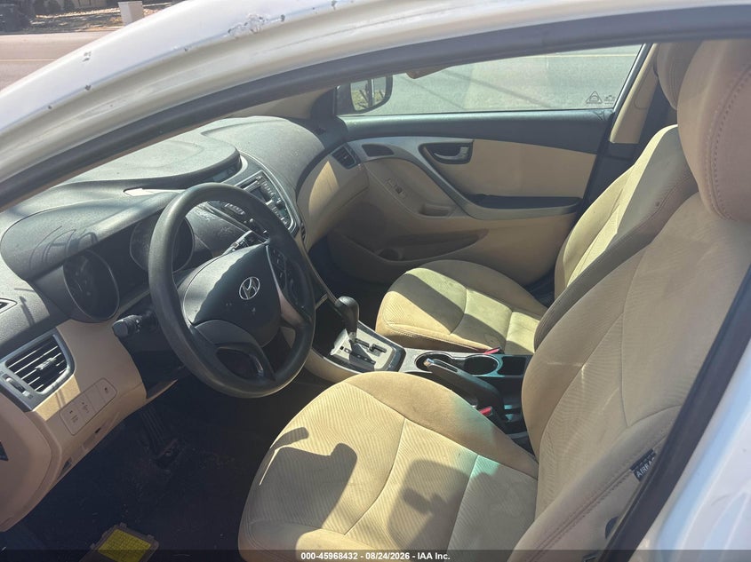 2013 HYUNDAI ELANTRA auction photo 5
