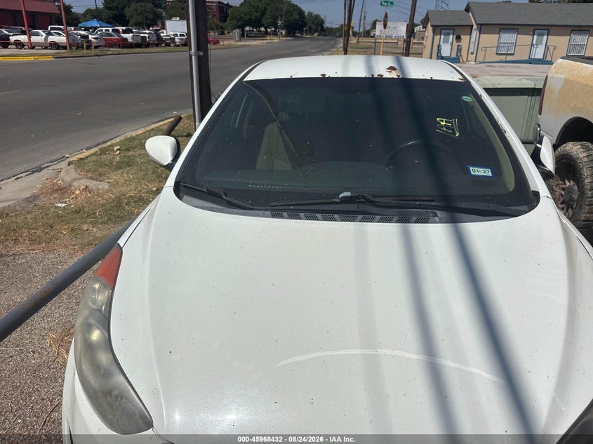 2013 HYUNDAI ELANTRA auction photo 6