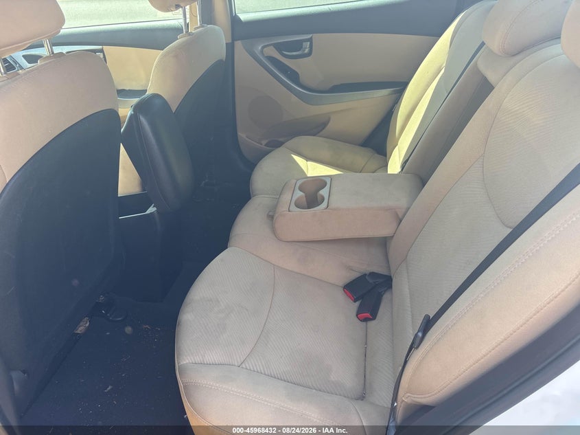 2013 HYUNDAI ELANTRA auction photo 8