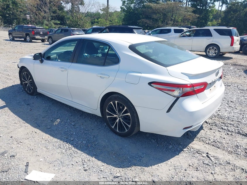 TOYOTA CAMRY - zdjęcie 3