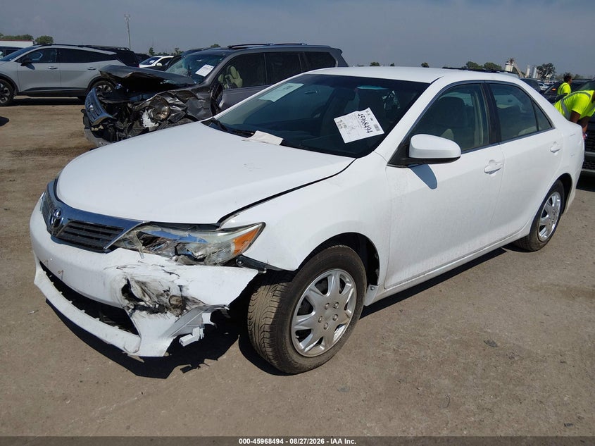 2014 Toyota Camry, Front End, IAAI, VIN 4T1BF1FK3EU847208 — photo 2