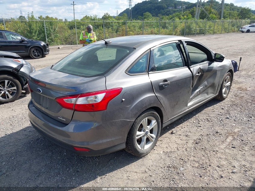 FORD FOCUS 2014 VIN 1FADP3F2XEL459216
