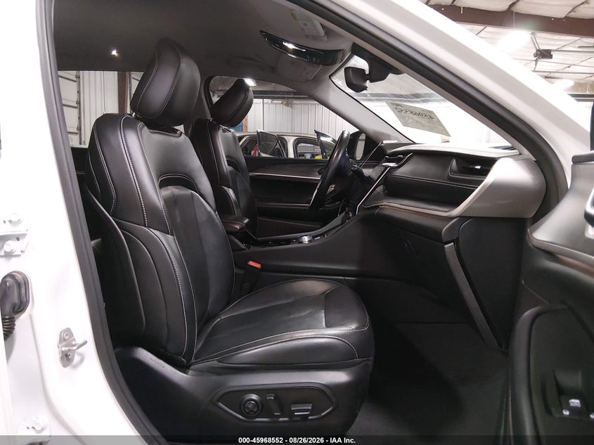 JEEP GRAND CHEROKEE L - zdjęcie 5