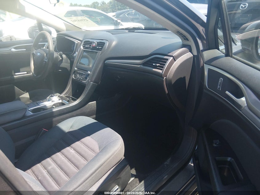 2017 FORD FUSION auction photo 5