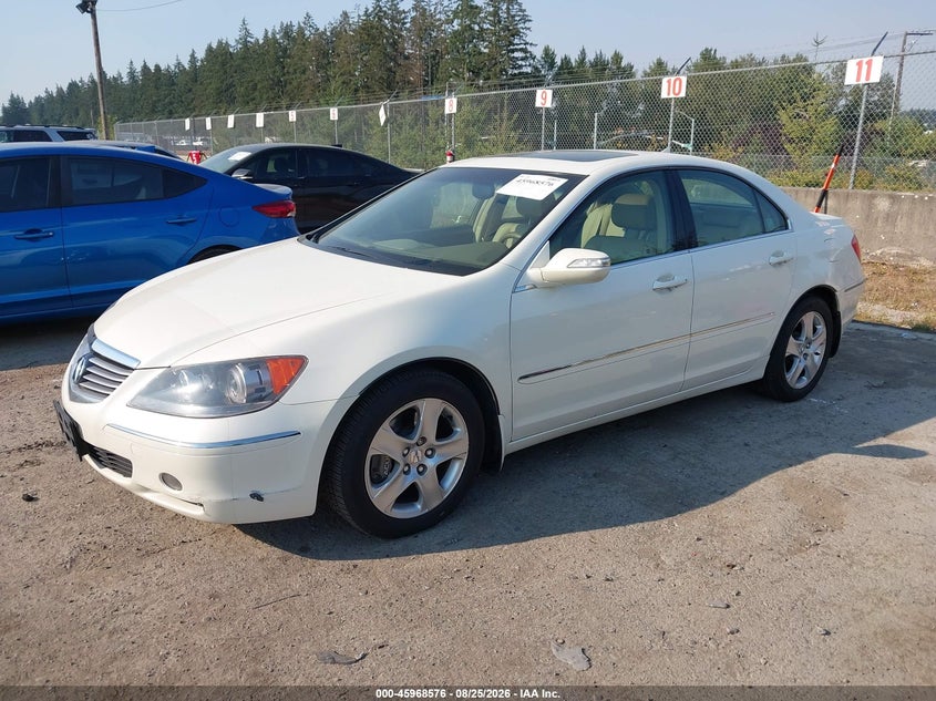 2005 Acura RL, Left Front, IAAI, VIN JH4KB16515C010908 — photo 2