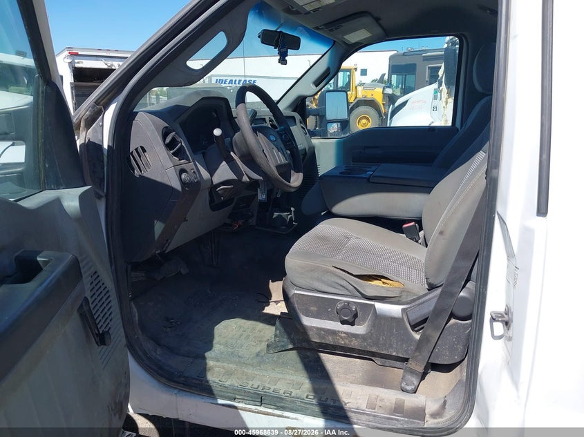 2012 FORD F-550 CHASSIS auction photo 6