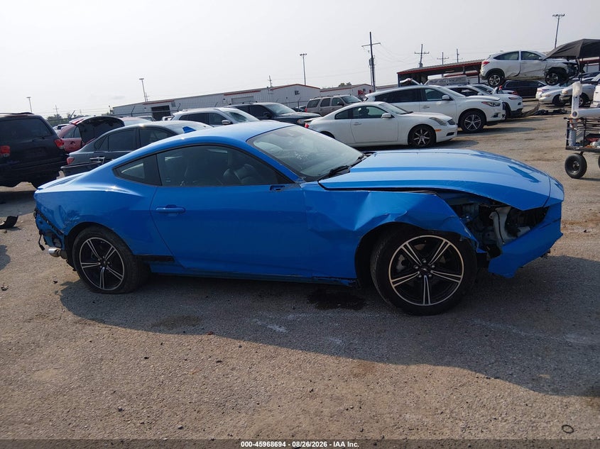 FORD MUSTANG - zdjęcie 13