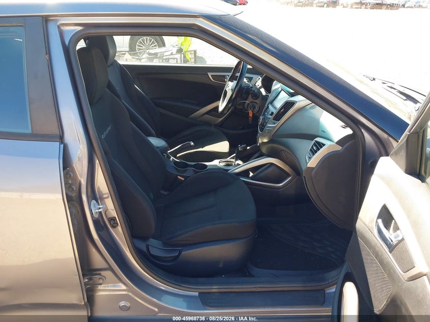 2017 HYUNDAI VELOSTER auction photo 5