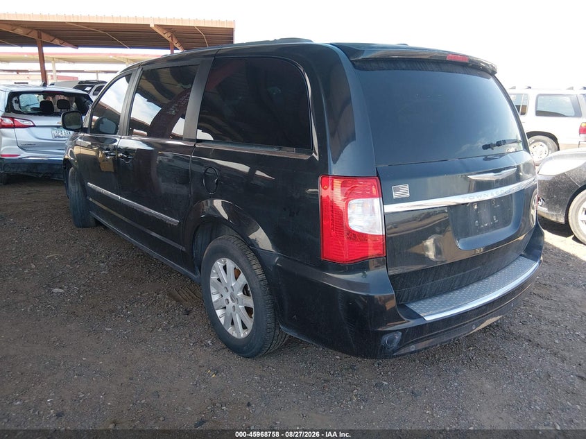 2011 CHRYSLER TOWN & COUNTRY auction photo 3