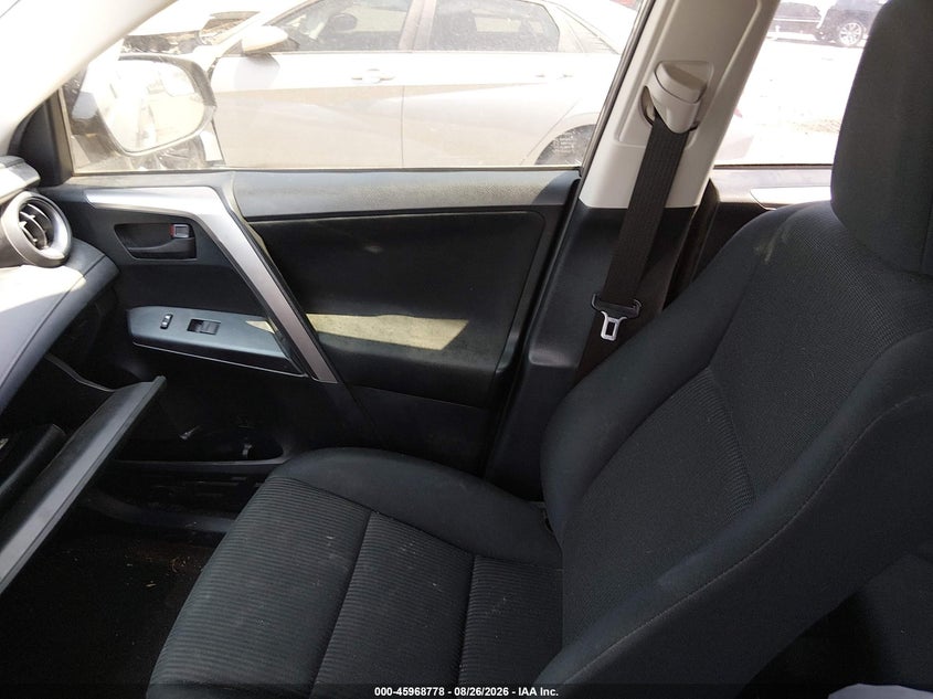 2017 TOYOTA RAV4 auction photo 5