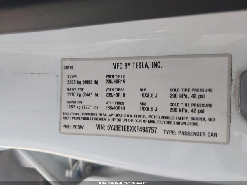TESLA MODEL 3 - zdjęcie 9