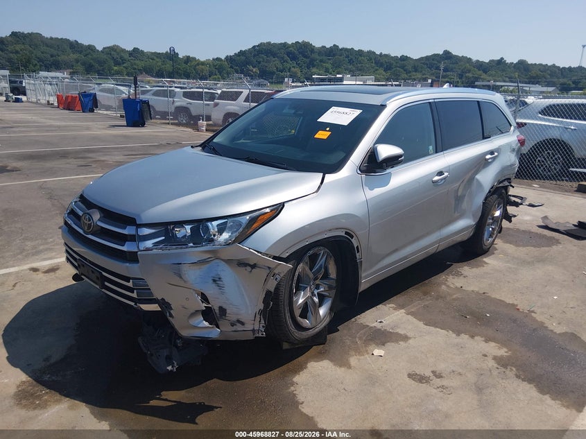 2019 Toyota Highlander, Left Side, IAAI, VIN 5TDDZRFH3KS921041 — photo 2