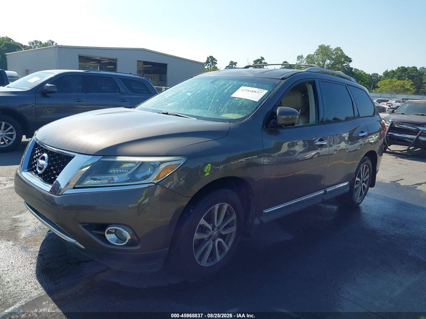 2015 NISSAN PATHFINDER auction photo 2