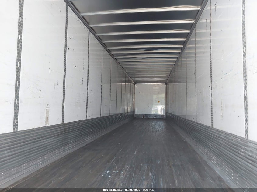 2024 WABASH NATIONAL CORP WABASH NATIONAL CORP auction photo 8